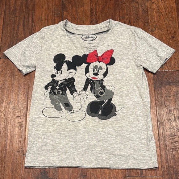 Large Women’s Disney Gray T-Shirt with Mickey and Minnie - Picture 1 of 8